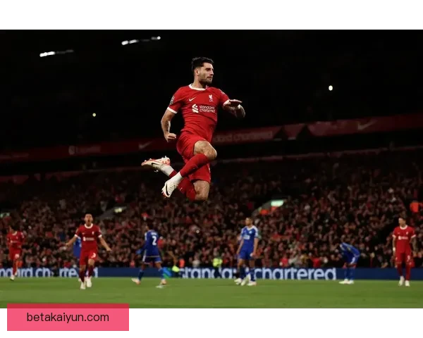 索博斯洛伊持续保持中场核心地位，发挥稳定引领球队攻势