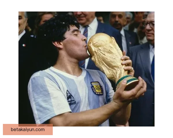 世界杯1986马拉多纳的传奇表现持续吸引全球关注